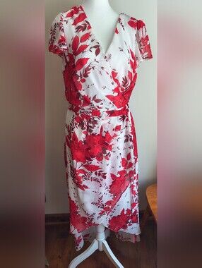 Julia Jordan Flutter Sleeve Floral Faux Wrap High Low Ivory & Red Dress Size 16
